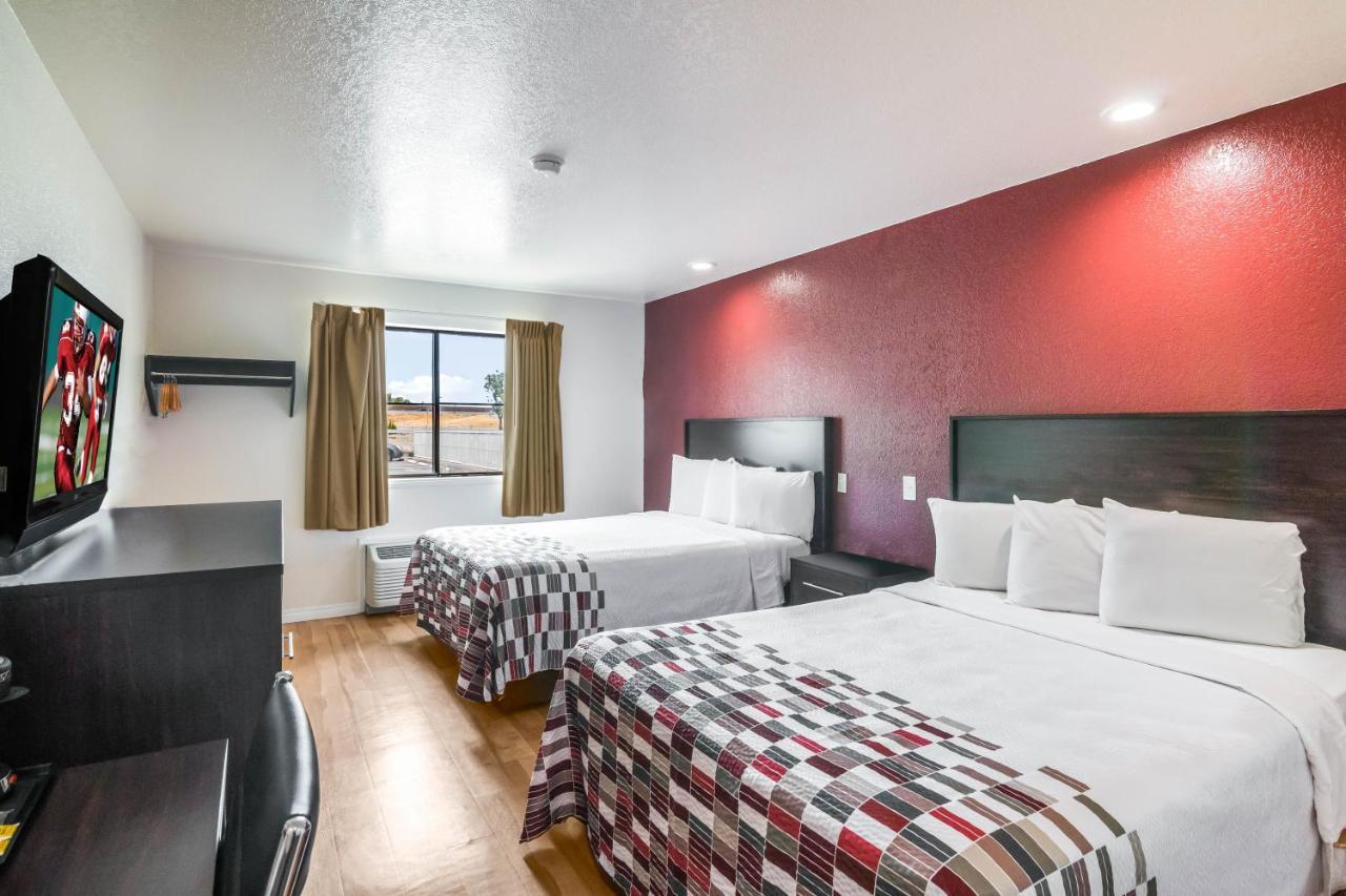 Red Roof Inn Palmdale - Lancaster Dış mekan fotoğraf