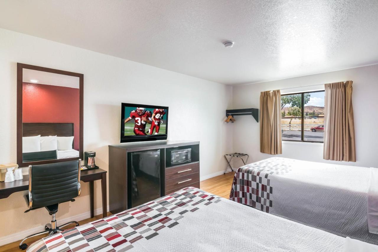 Red Roof Inn Palmdale - Lancaster Dış mekan fotoğraf