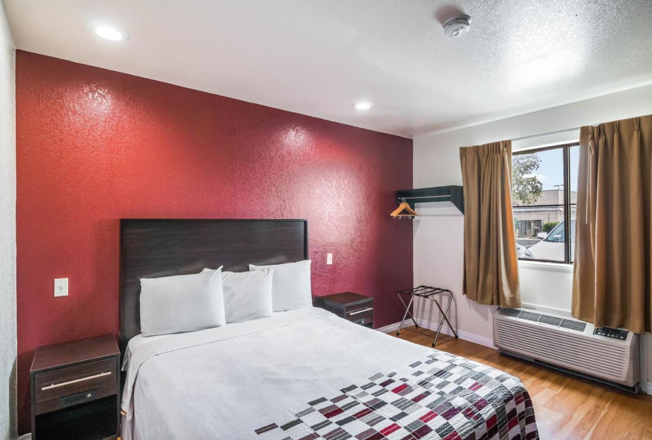 Red Roof Inn Palmdale - Lancaster Dış mekan fotoğraf